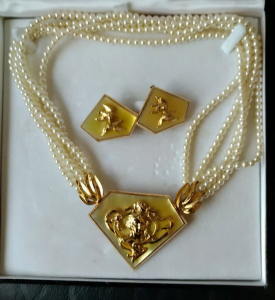 Antique Jewelry Appraisal Denver - Antique jewelry appraisals in Denver go beyond simply assigning a price tag. They unlock history 