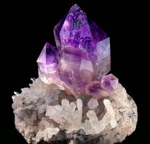 Gemstone Mining USA  takes place within a diverse geological landscape that has formed gemstones across its states.